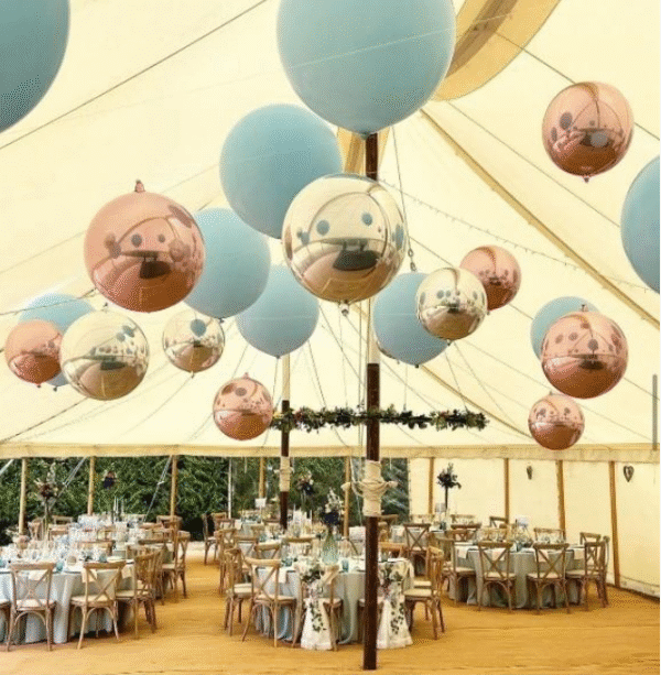 Each Balloon Orbz 36-inch air filed jumbo